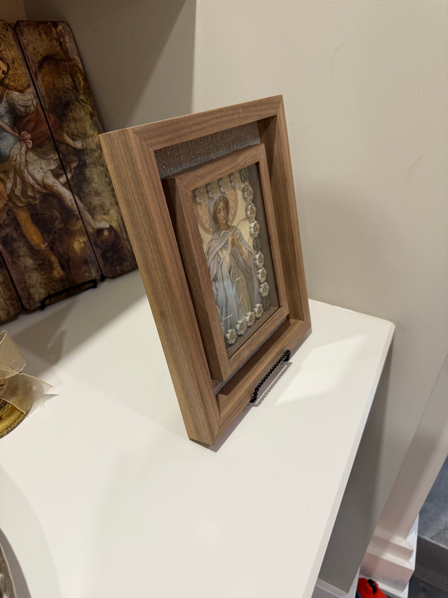 "Mary Undoer of Knots"